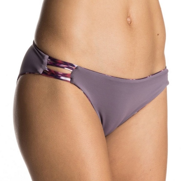 🌊Roxy Strappy Love Scooter Reversible Bikini - Picture 3 of 8